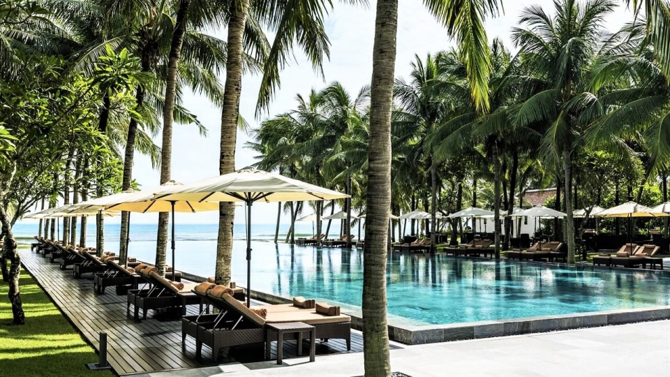 Four_Seasons_Hoi_An_Vietnam_Yoyotravel_Main_Pool