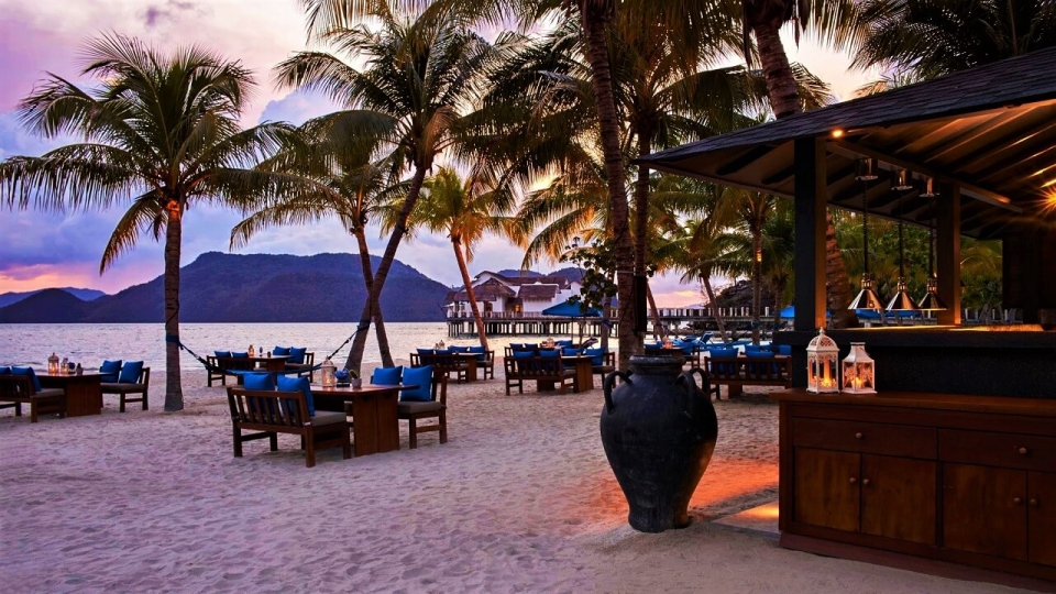 St_Regis_Langkawi_Malaysia_Yoyotravel_Pantai_Grill_1