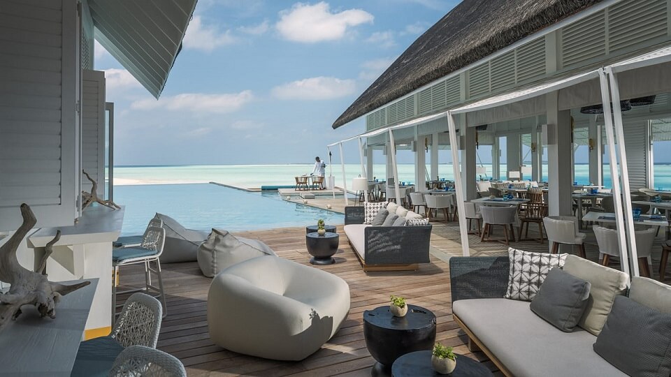 Four_Seasons_Landaa_Giraavaru _Maldives_Yoyotravel_Blu_Beach_Club