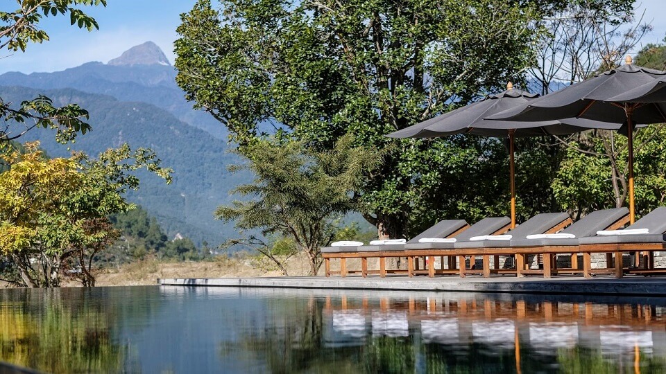Amankora_Bhutan_Yoyotravel_Punakha_Lodge_Main_Pool_7